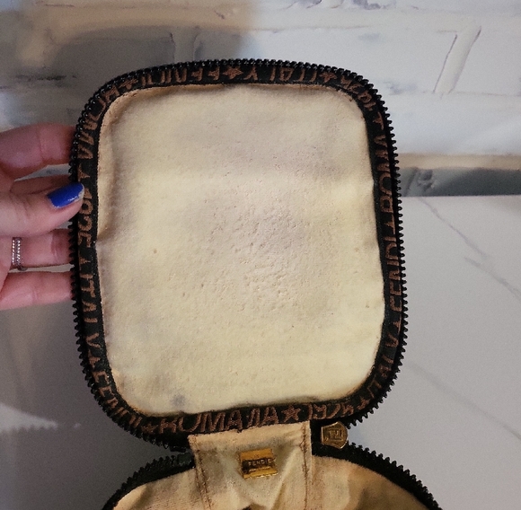 Fendi Black and Brown Travel Bag with Logo - Picture 10 of 12